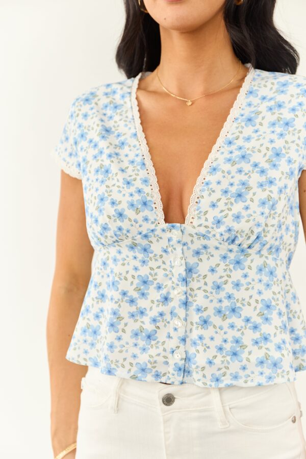 Ivory Floral Deep V Cap Sleeve Button Up Blouse - Image 10
